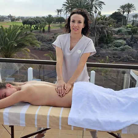 فيلة Africa